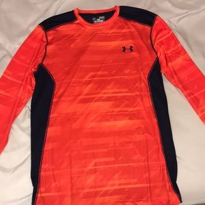 Fitted under armour shirt